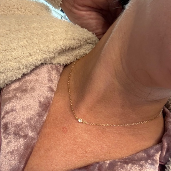 Gold filled 14K dainty single quartz stone choker necklace - Picture 2 of 2